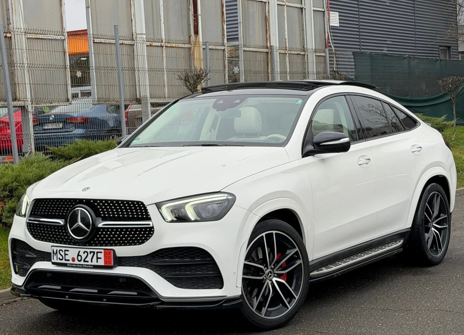 Mercedes-Benz GLE Coupe 400CDI* БАРТЕР* AMG* Светещ* ТАВАН - изображение 2