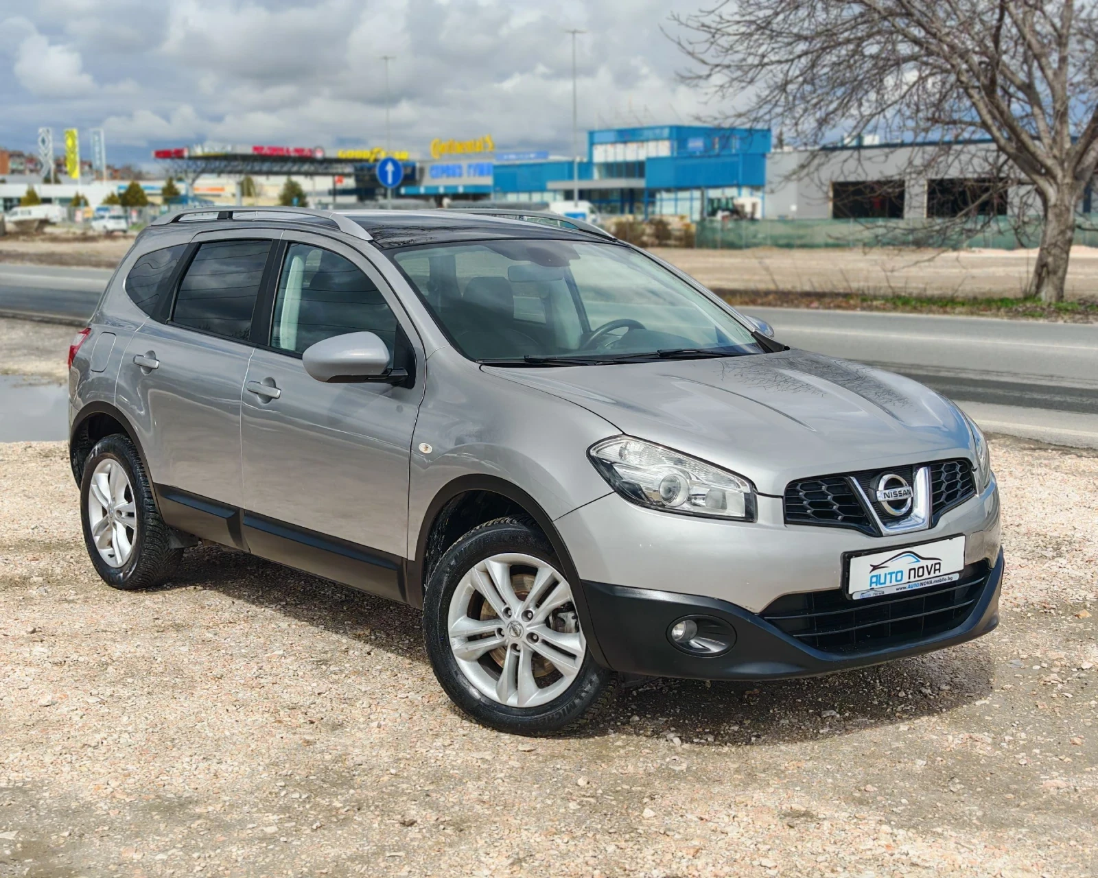 Nissan Qashqai 2.0 141 К.С. БЕНЗИН!4Х4! ПАНОРАМА!7 МЕСТА! 