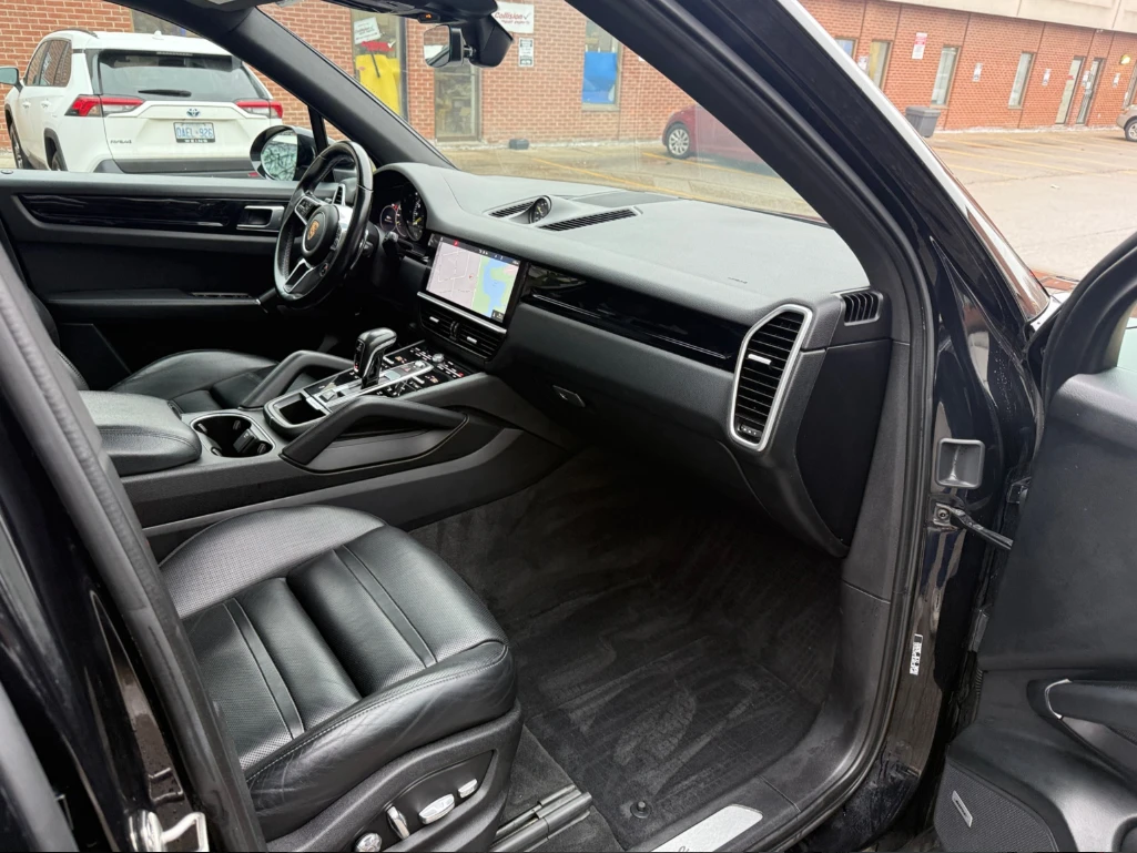 Porsche Cayenne E-HYBRID AWD, снимка 7 - Автомобили и джипове - 54631860