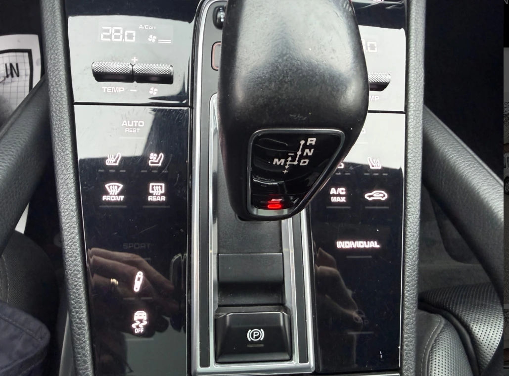 Porsche Cayenne E-HYBRID AWD, снимка 2 - Автомобили и джипове - 54631860