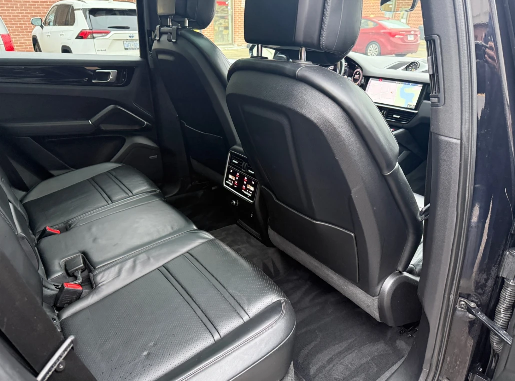 Porsche Cayenne E-HYBRID AWD, снимка 11 - Автомобили и джипове - 54631860