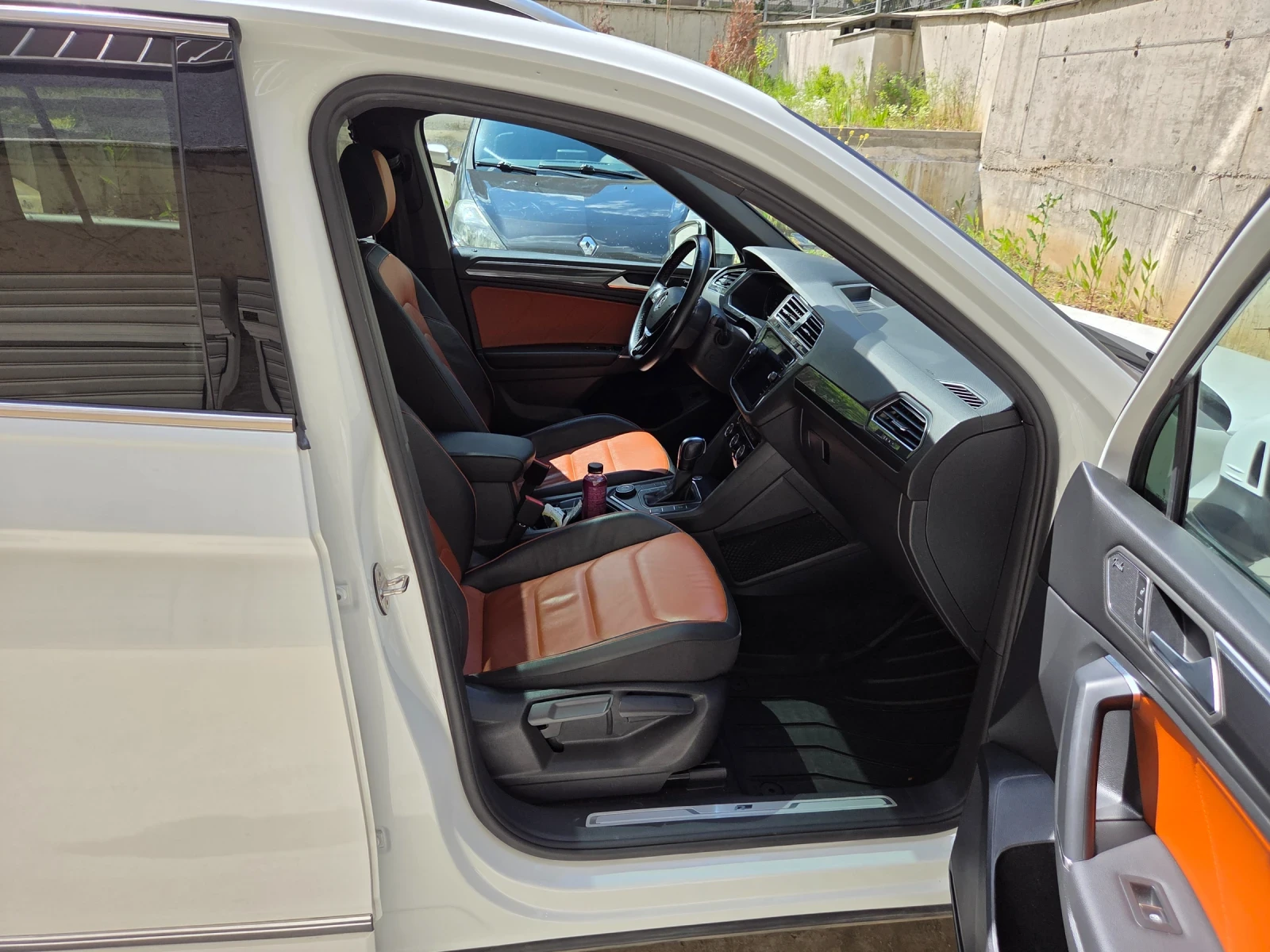 VW Tiguan AllSpace R-Line, снимка 13 - Автомобили и джипове - 54682464