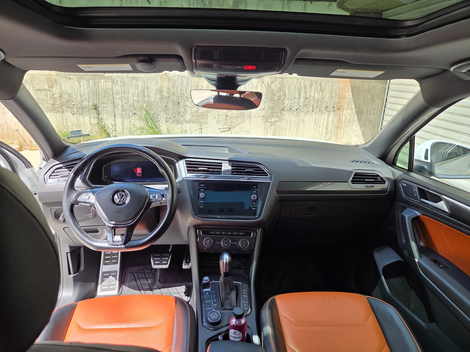 VW Tiguan AllSpace R-Line, снимка 15 - Автомобили и джипове - 54682464