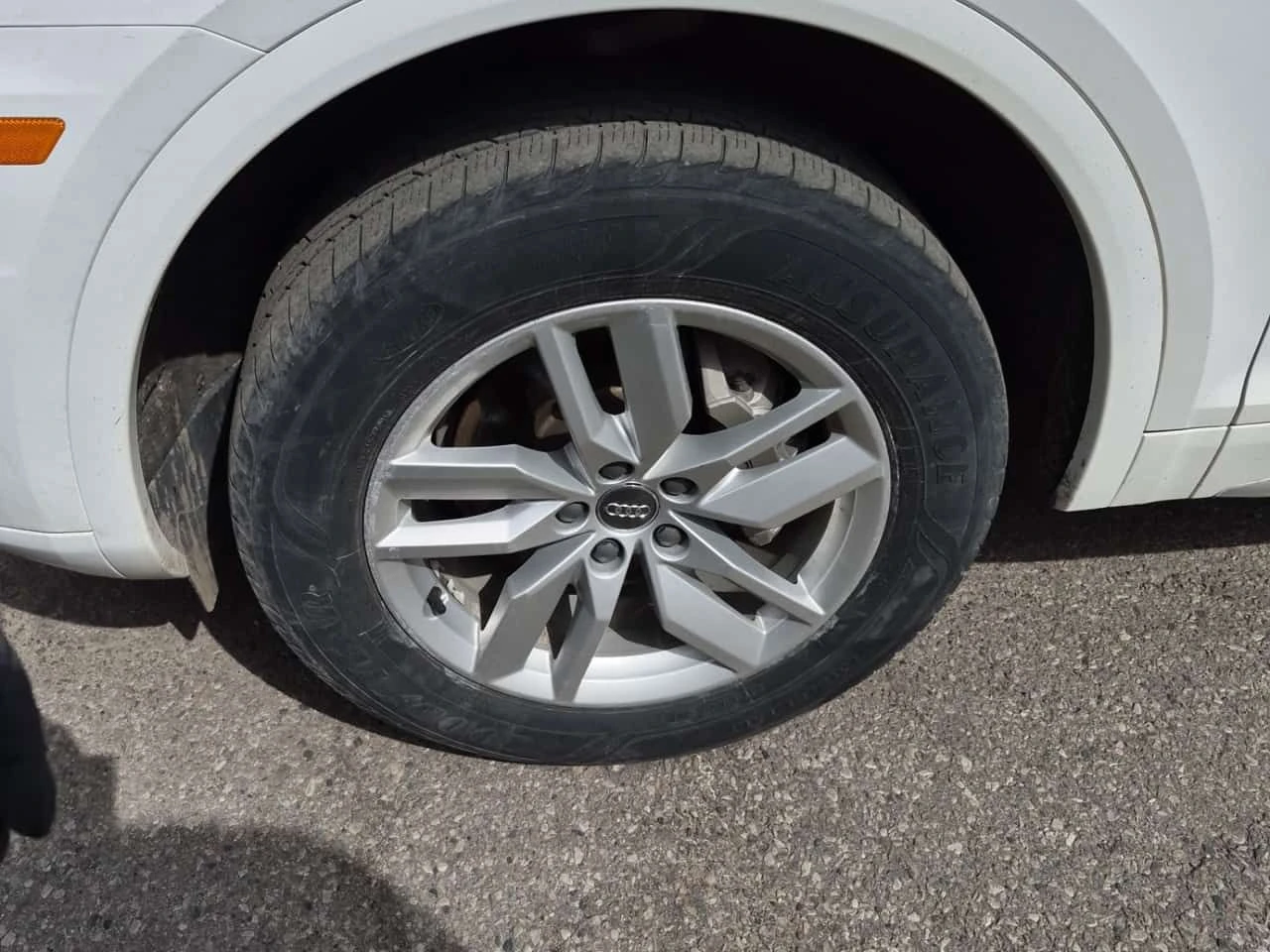 Audi Q5 * PREMIUM * CARFAX * 2 КЛЮЧА * АВТОКРЕДИТ * , снимка 5 - Автомобили и джипове - 55046229