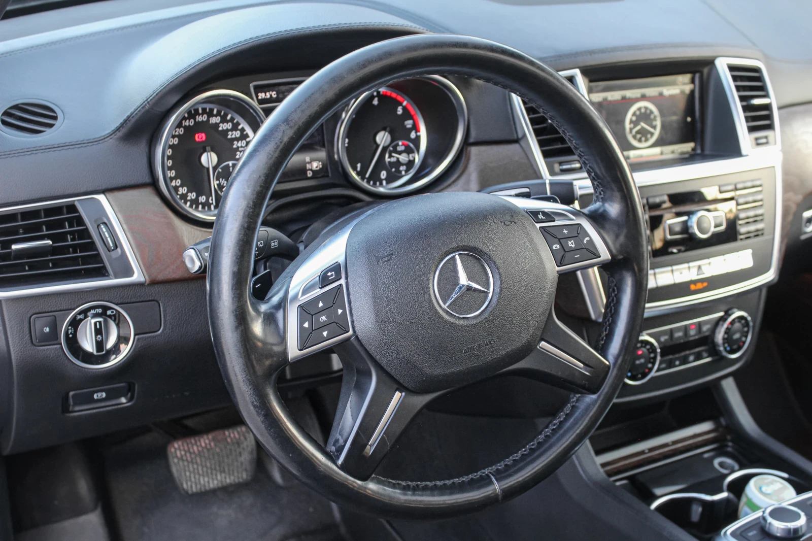 Mercedes-Benz GL 350 Mercedes-Benz GL 350 BlueTEC 4MATIC AMG Line , снимка 14 - Автомобили и джипове - 55339394