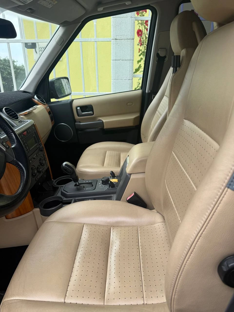 Land Rover Discovery, снимка 10 - Автомобили и джипове - 55920565