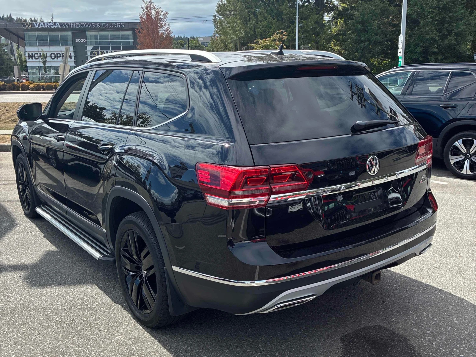 VW Atlas * Highline * CARFAX * БЕЗ ПЪРВОНАЧАЛНА ВНОСКА, снимка 4 - Автомобили и джипове - 56089980