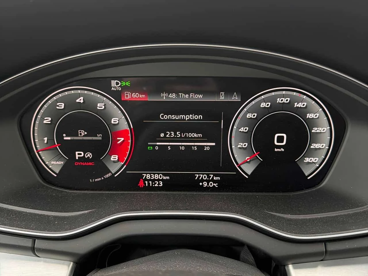 Audi SQ5 * Technik * CARFAX *  ДИСТРОНИК * ПАНОРАМА * , снимка 8 - Автомобили и джипове - 56622493