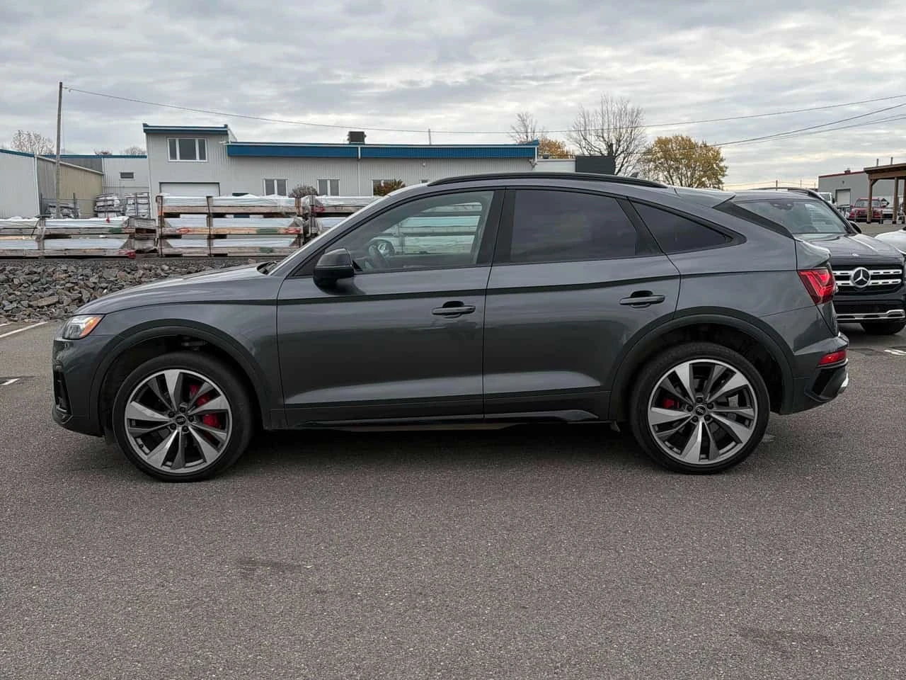 Audi SQ5 * Technik * CARFAX *  ДИСТРОНИК * ПАНОРАМА * , снимка 3 - Автомобили и джипове - 56622493