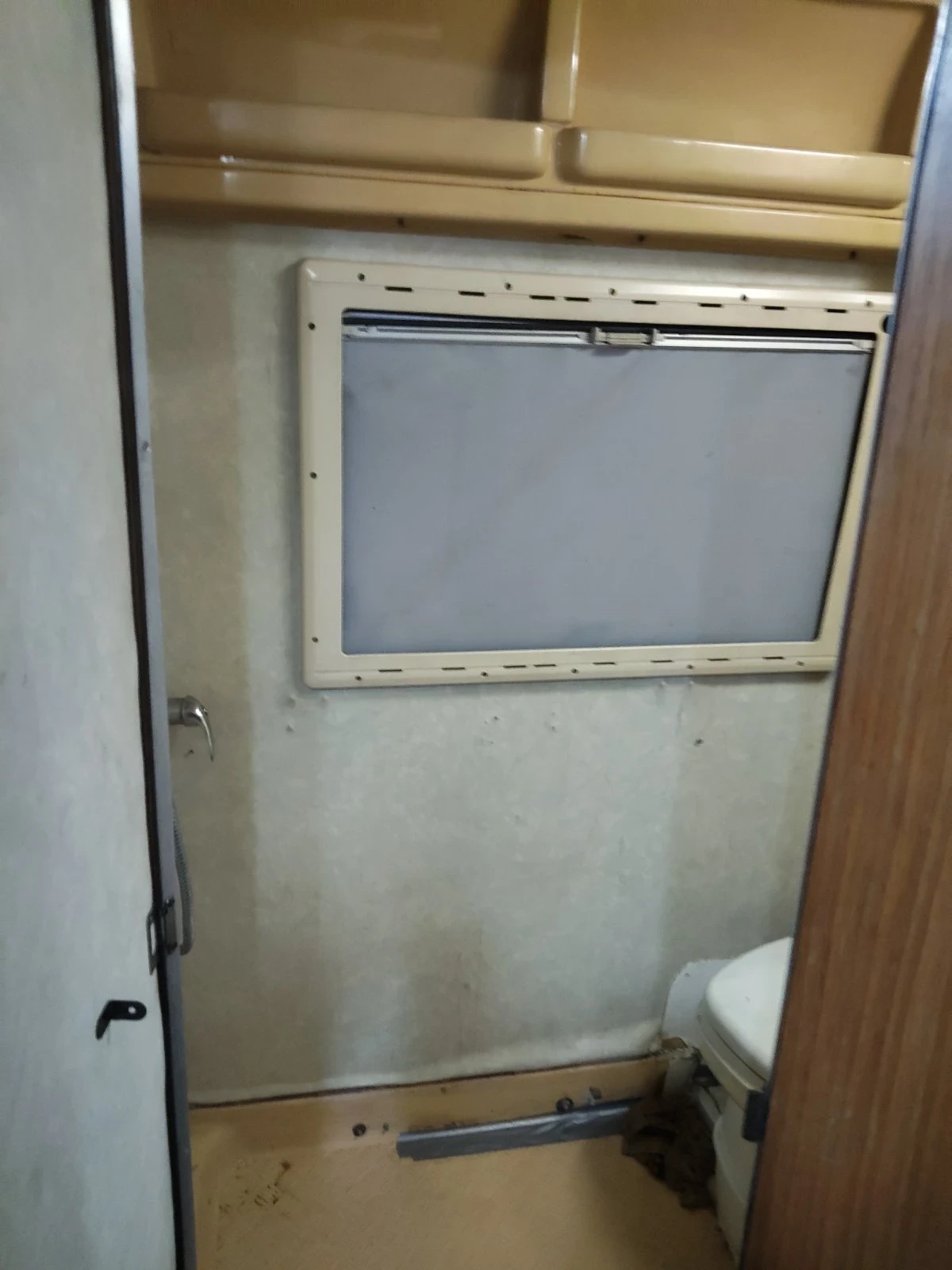 Кемпер Ford Транзит , снимка 6 - Каравани и кемпери - 54335107