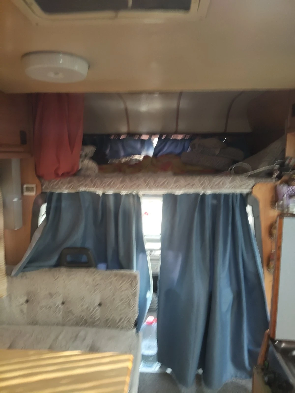 Кемпер Ford Транзит , снимка 15 - Каравани и кемпери - 54335107