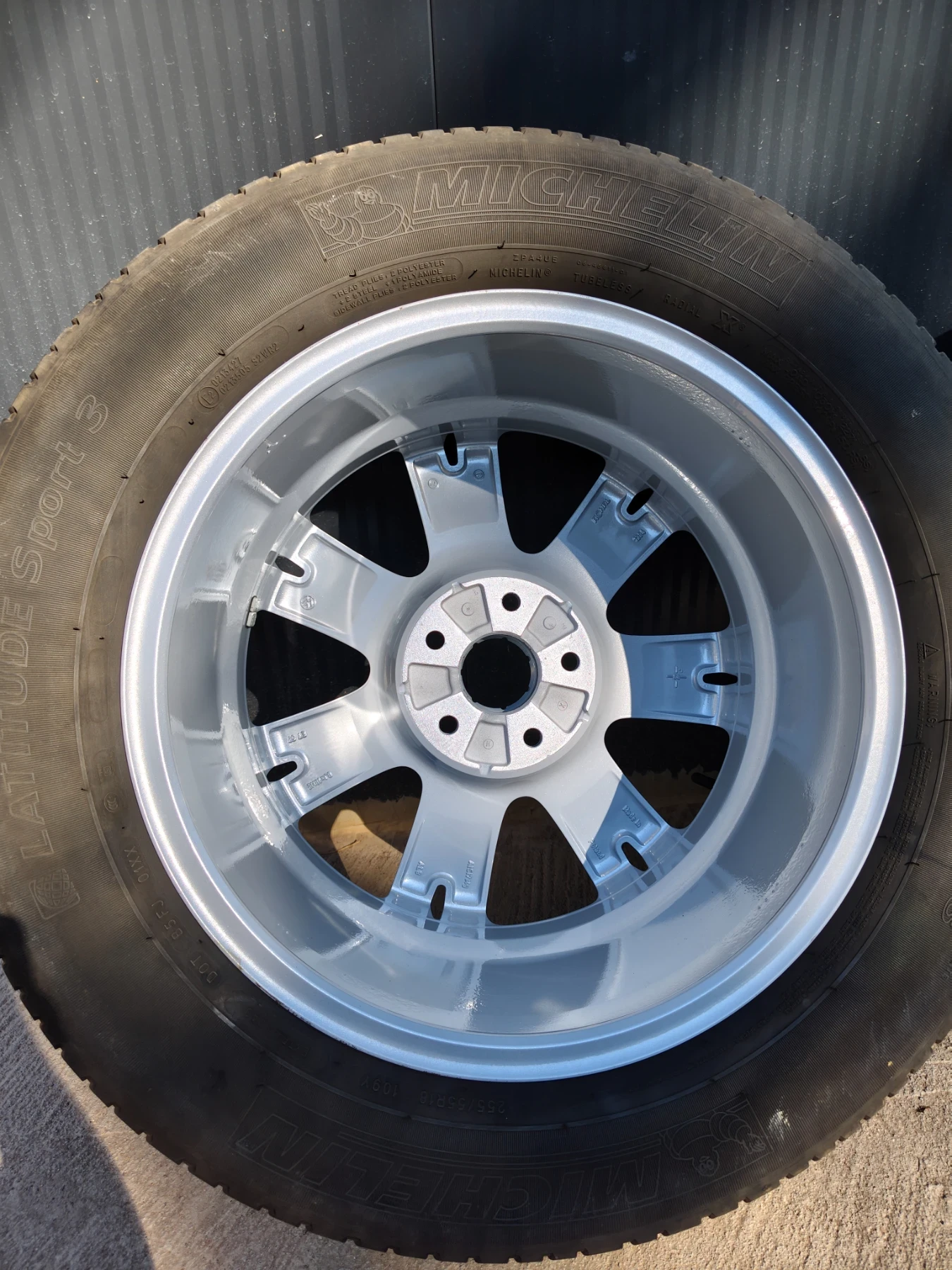 Гуми с джанти Michelin 255/55R18, снимка 7 - Гуми и джанти - 55530661