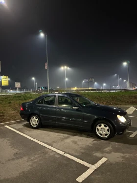 Mercedes-Benz C 180, снимка 2