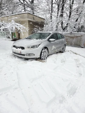 Kia Ceed Kia Ceed 1.6 GDI Trend Автомат  Реални 141 000 , снимка 1