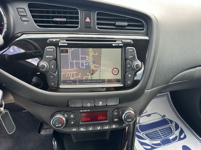 Kia Ceed 1.6GDI Панорама.Навигация., снимка 8 - Автомобили и джипове - 46448767