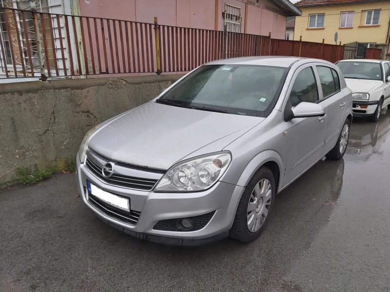 Opel Astra H, снимка 1 - Автомобили и джипове - 49586041