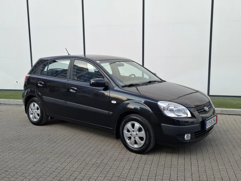 Kia Rio 1.4i* (75кс)* * KЛИМАТРОНИК* * НОВ ВОС* * , снимка 9 - Автомобили и джипове - 49117350