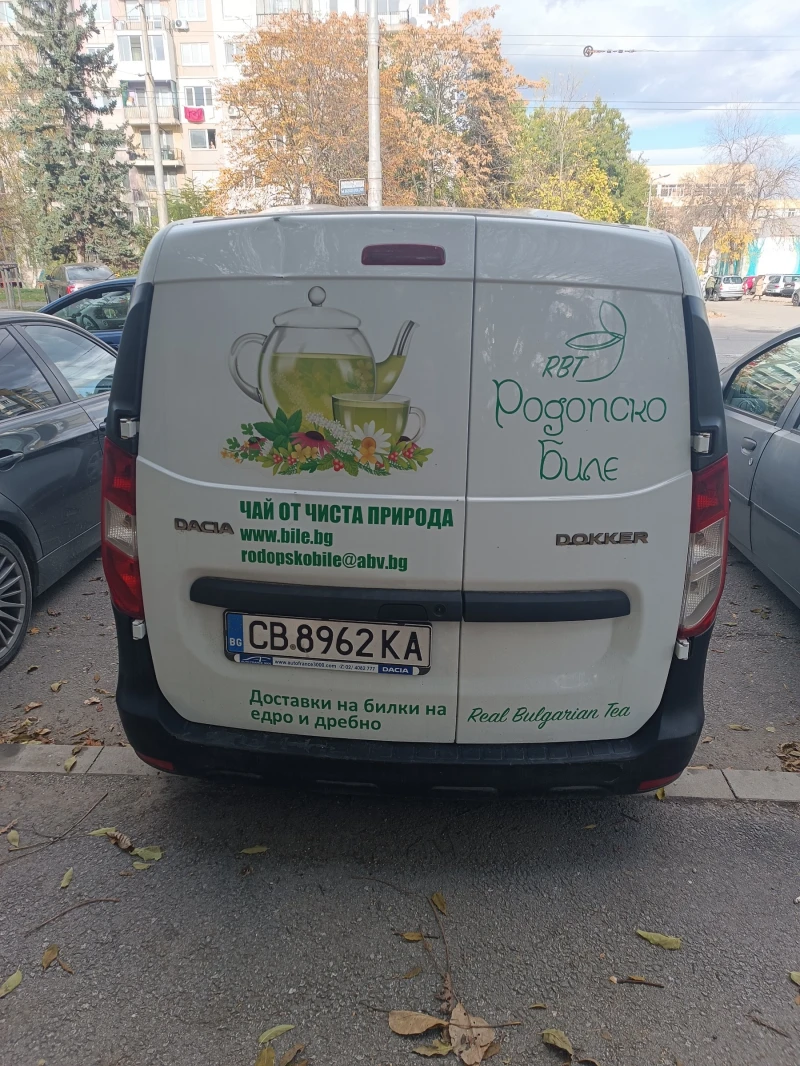 Dacia Dokker фабрична газ, снимка 6 - Автомобили и джипове - 52378021