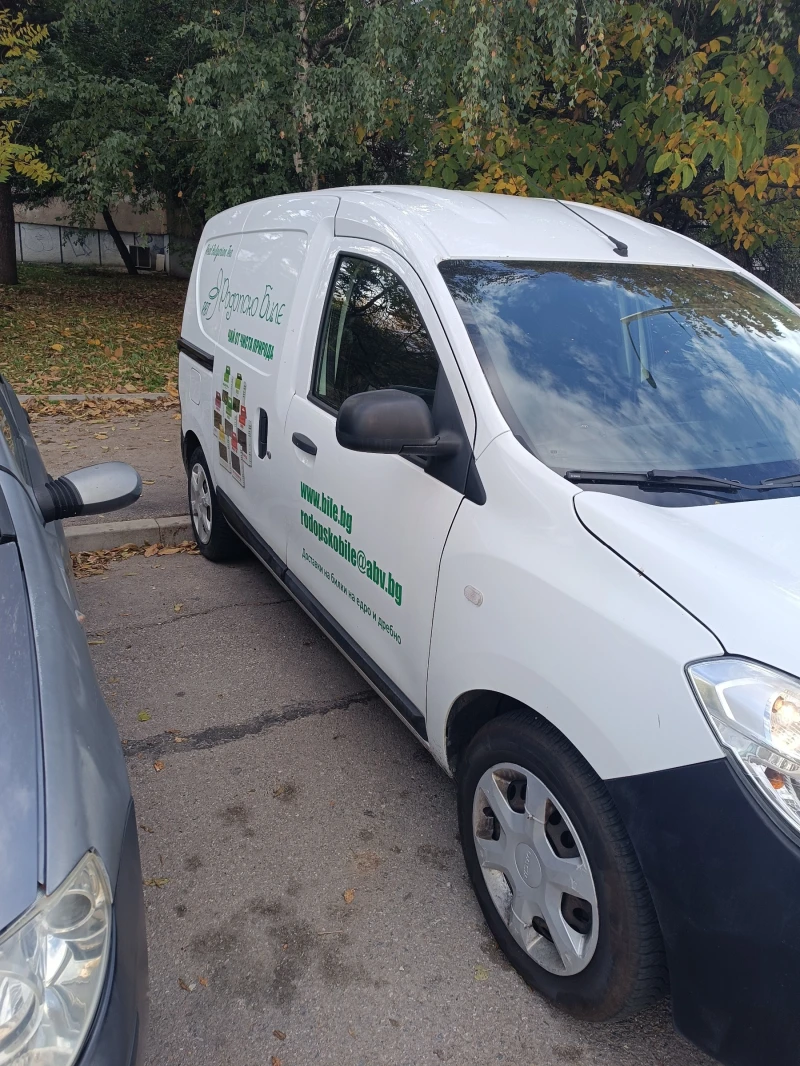 Dacia Dokker фабрична газ, снимка 2 - Автомобили и джипове - 52378021