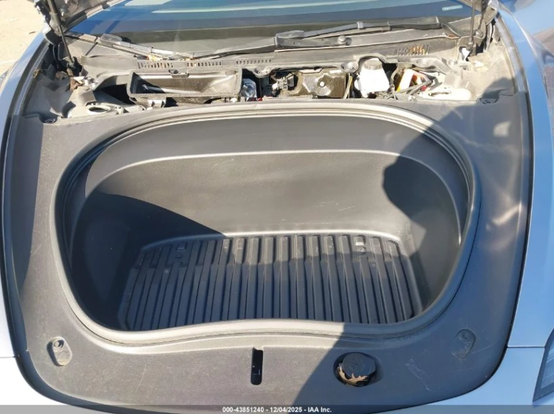 Tesla Model 3 U  U UX Rear Wheel Drive, снимка 17 - Автомобили и джипове - 53095531