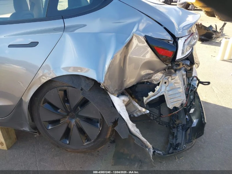 Tesla Model 3 U  U UX Rear Wheel Drive, снимка 13 - Автомобили и джипове - 53095531