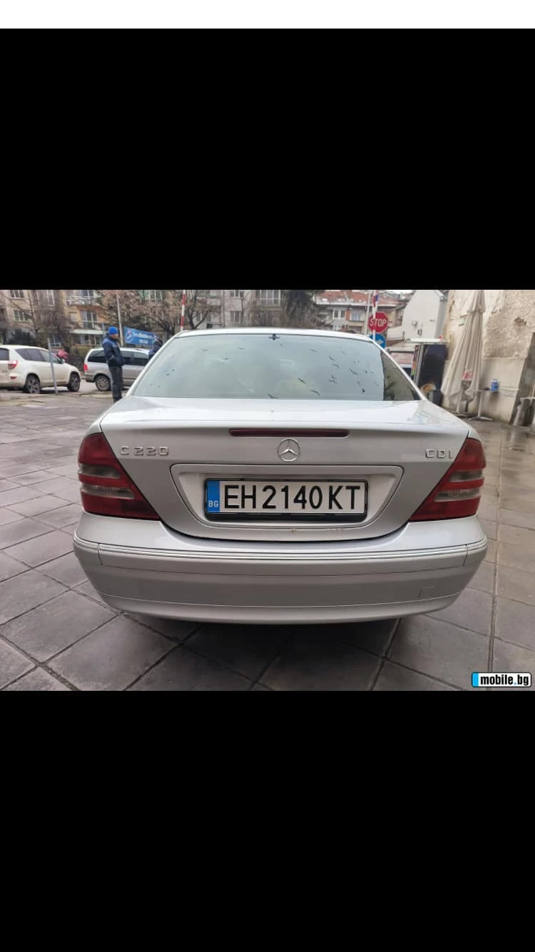 Mercedes-Benz C 220  - изображение 9
