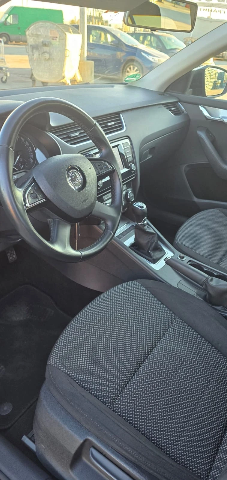 Skoda Octavia 2.0 150кс, снимка 8 - Автомобили и джипове - 52740050