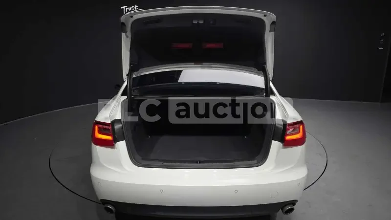 Audi A6 3.0 TDI| ПОДГРЕВ | ПАМЕТ | DISTRONIC , снимка 8 - Автомобили и джипове - 54285627