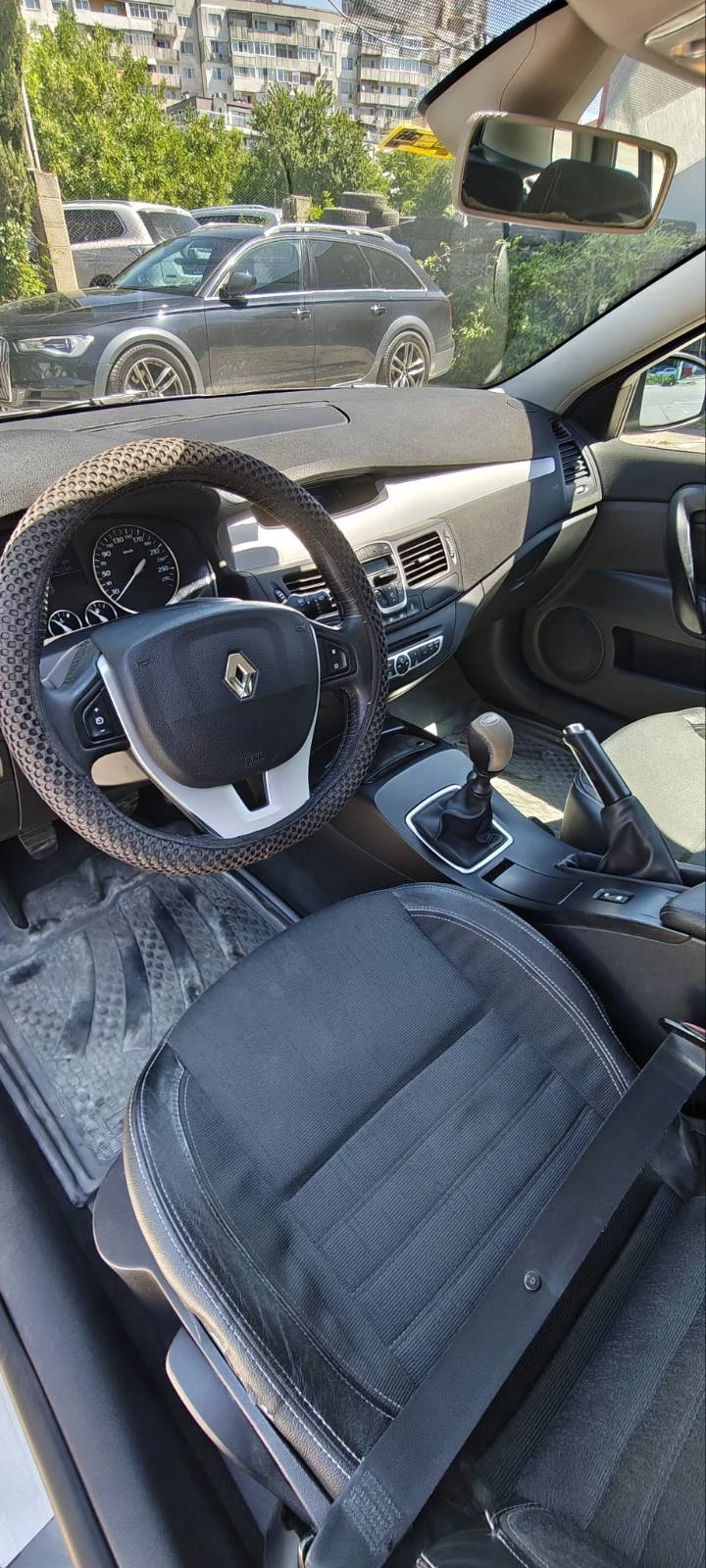 Renault Laguna, снимка 3 - Автомобили и джипове - 54721426