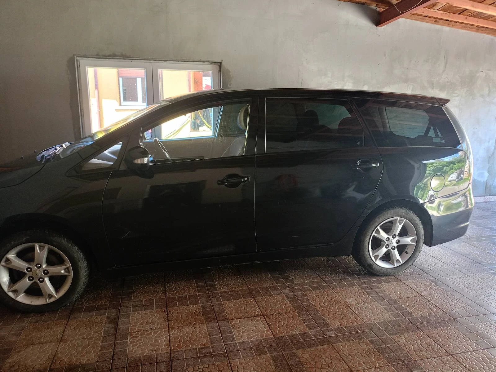 Mitsubishi Grandis  - изображение 3