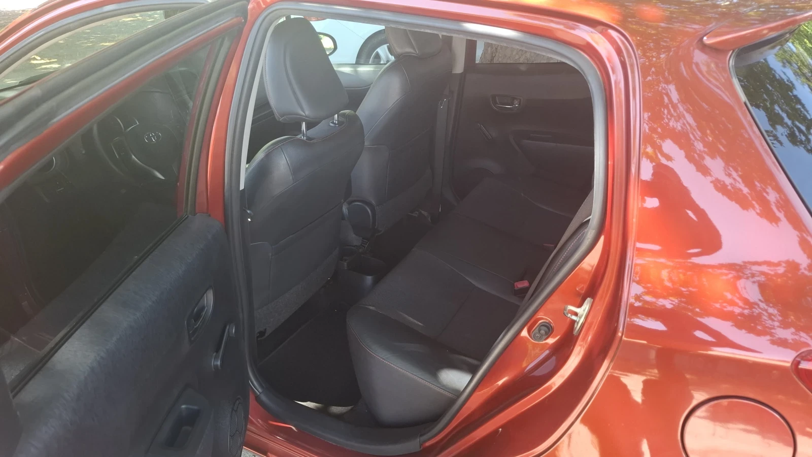 Toyota Yaris 1.4d4d/90кс/Навигация/Панорама - изображение 10