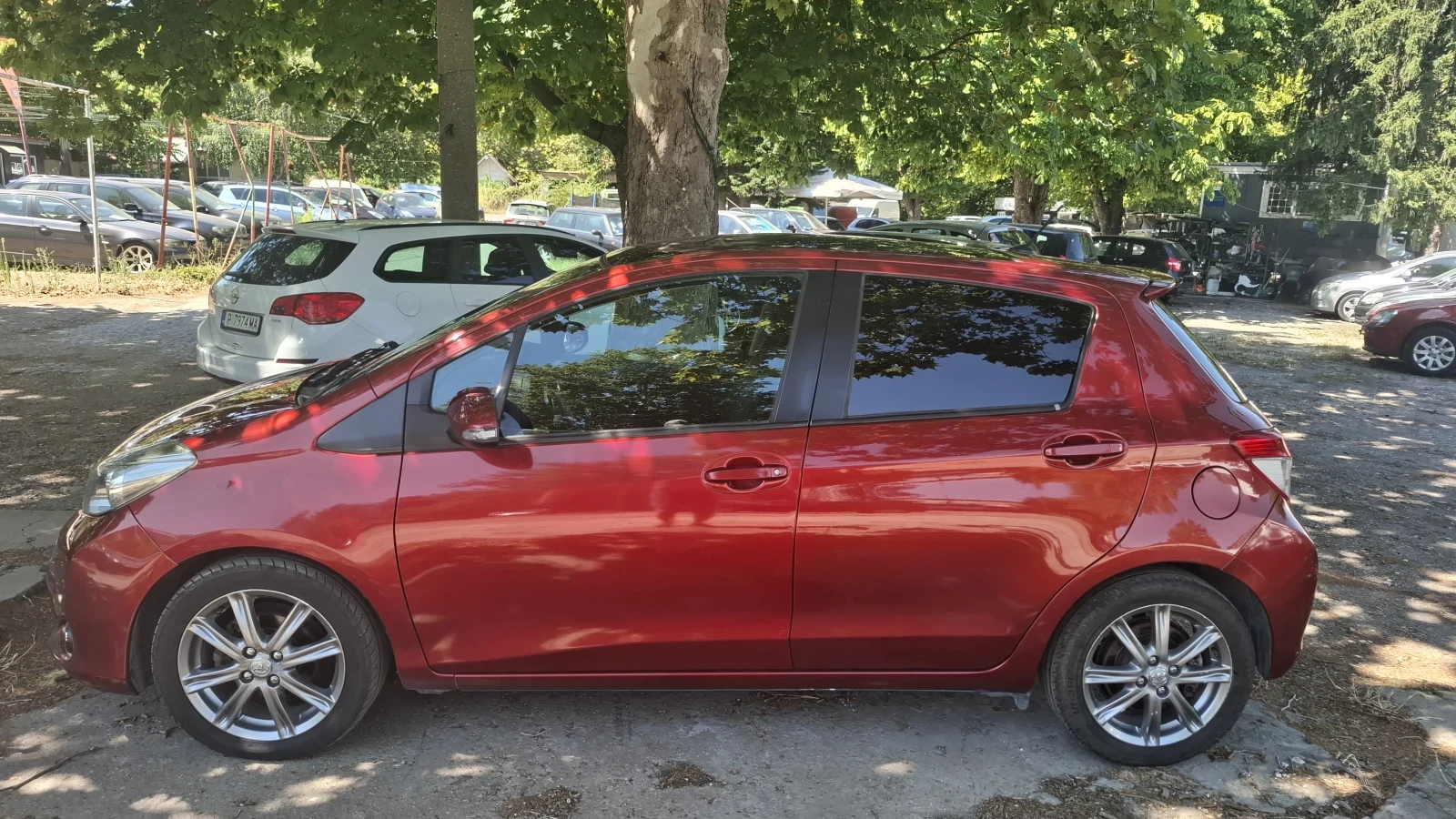 Toyota Yaris 1.4d4d/90кс/Навигация/Панорама - изображение 3