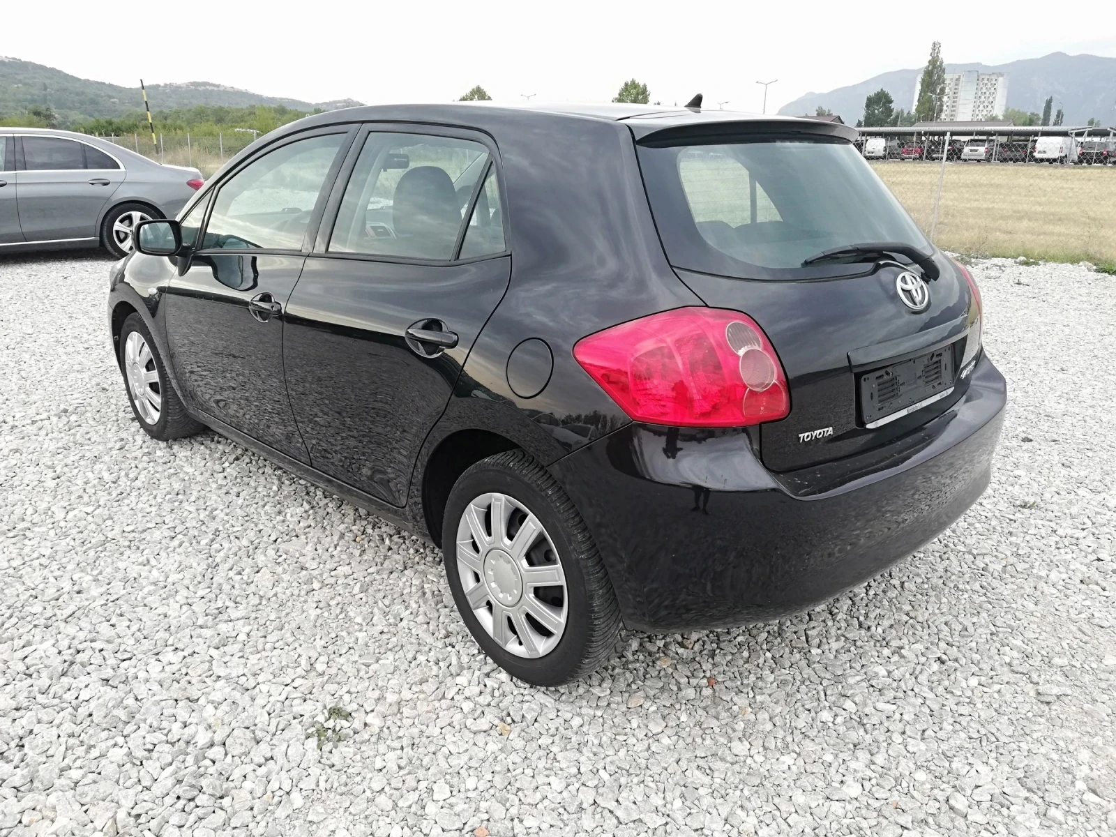 Toyota Auris 1.4d4d kli IT - изображение 4