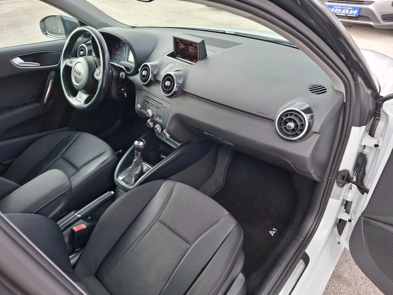Audi A1 1.6 TDI 1.6 TDI S tronic S line edition plus | Mobile.bg — изображение 11
