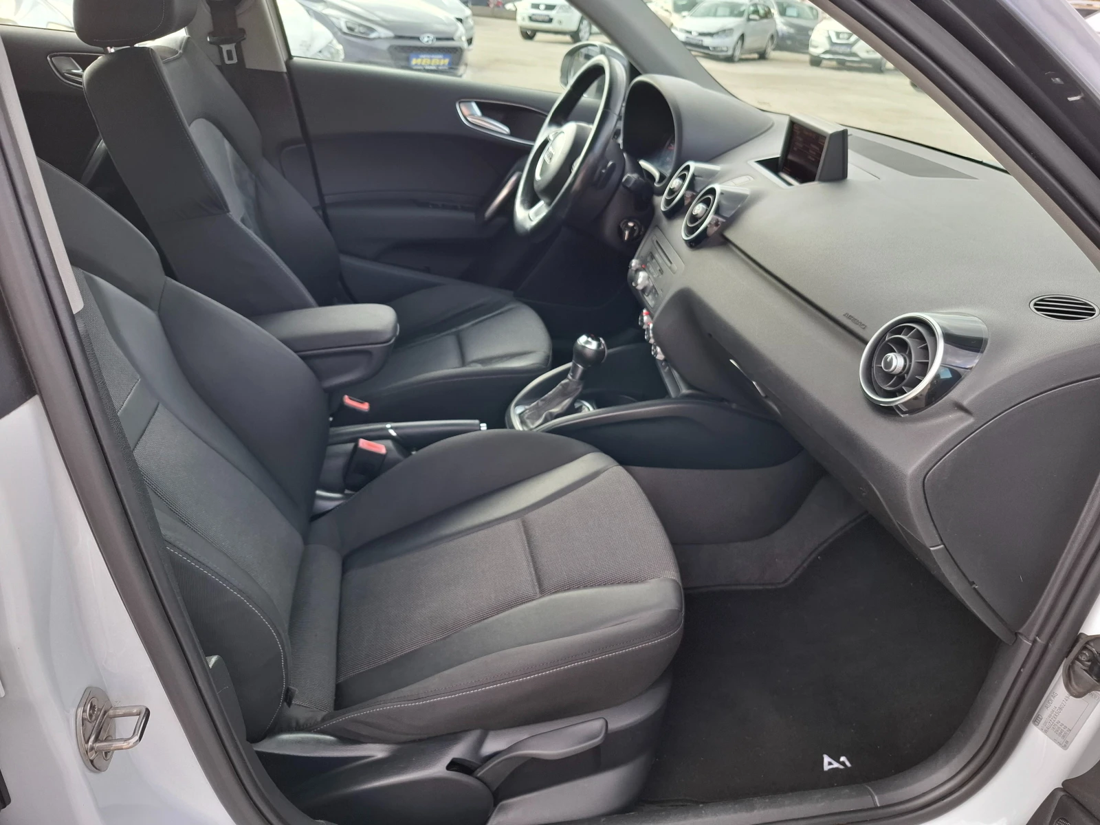 Audi A1 1.6 TDI 1.6 TDI S tronic S line edition plus | Mobile.bg — изображение 10