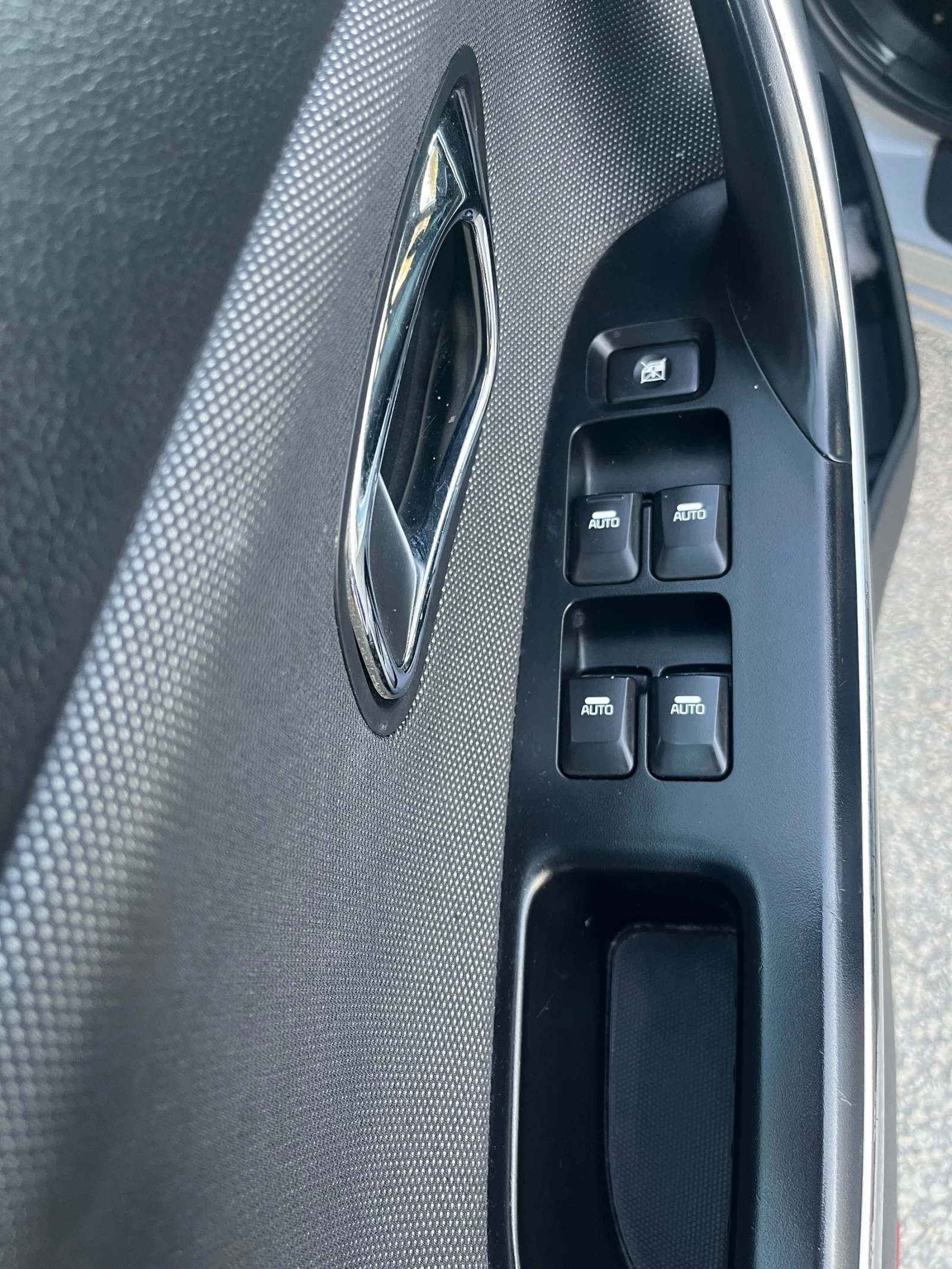 Kia Ceed Kia Ceed 1.6 GDI Trend |  |  141 000  | Mobile.bg   8