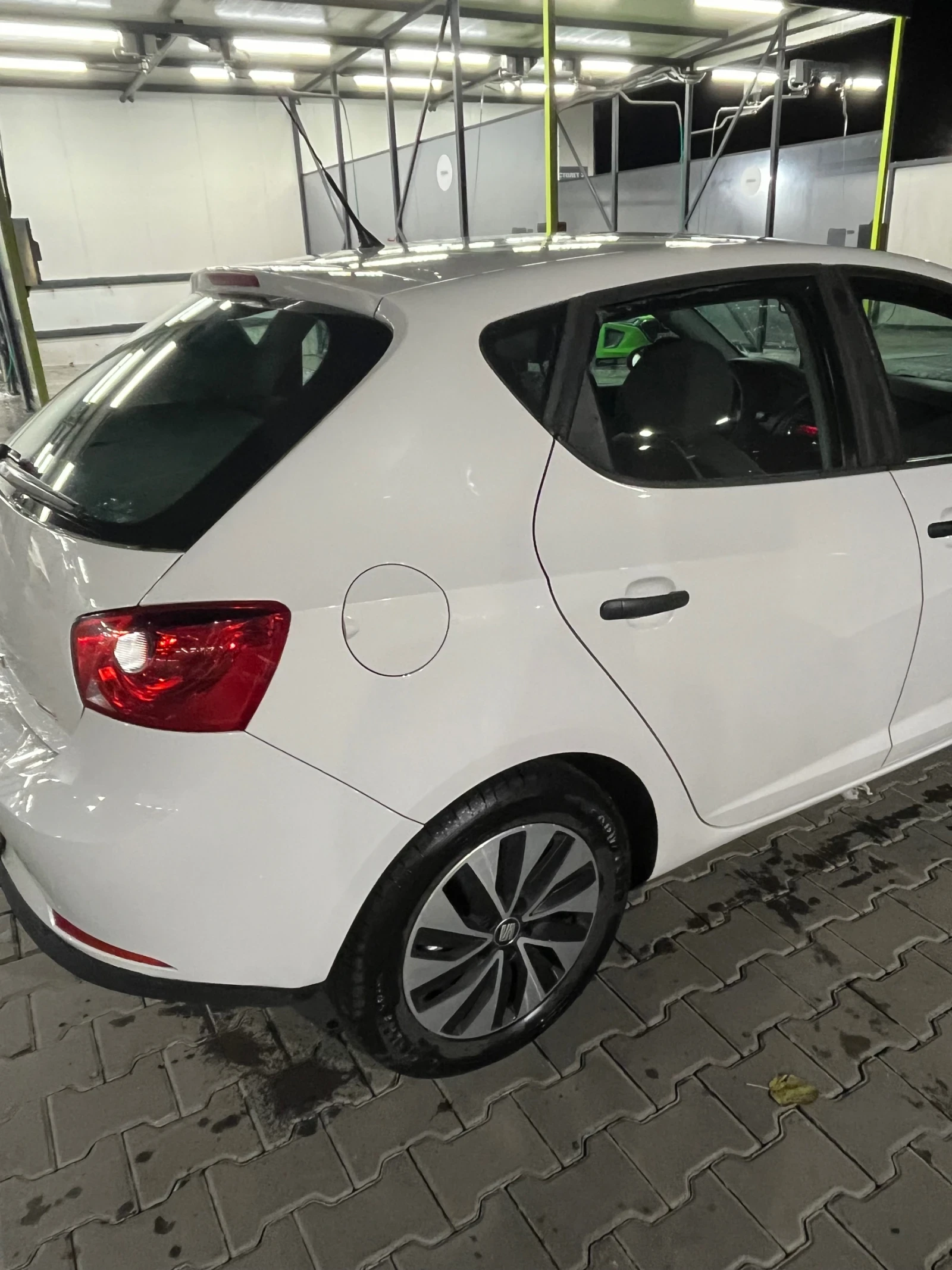 Seat Ibiza  - изображение 8