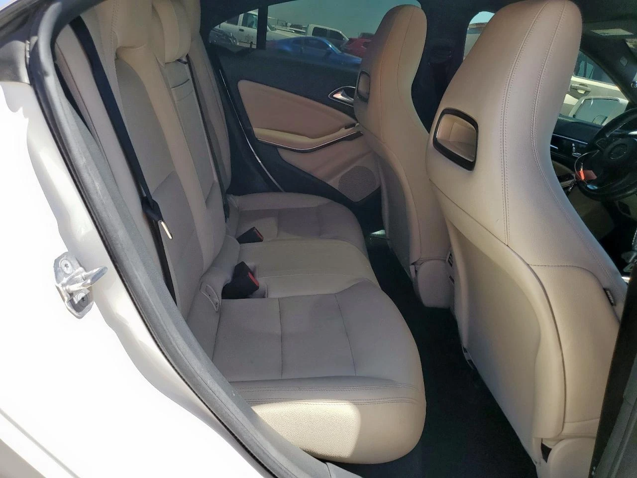 Mercedes-Benz CLA 250  - изображение 10