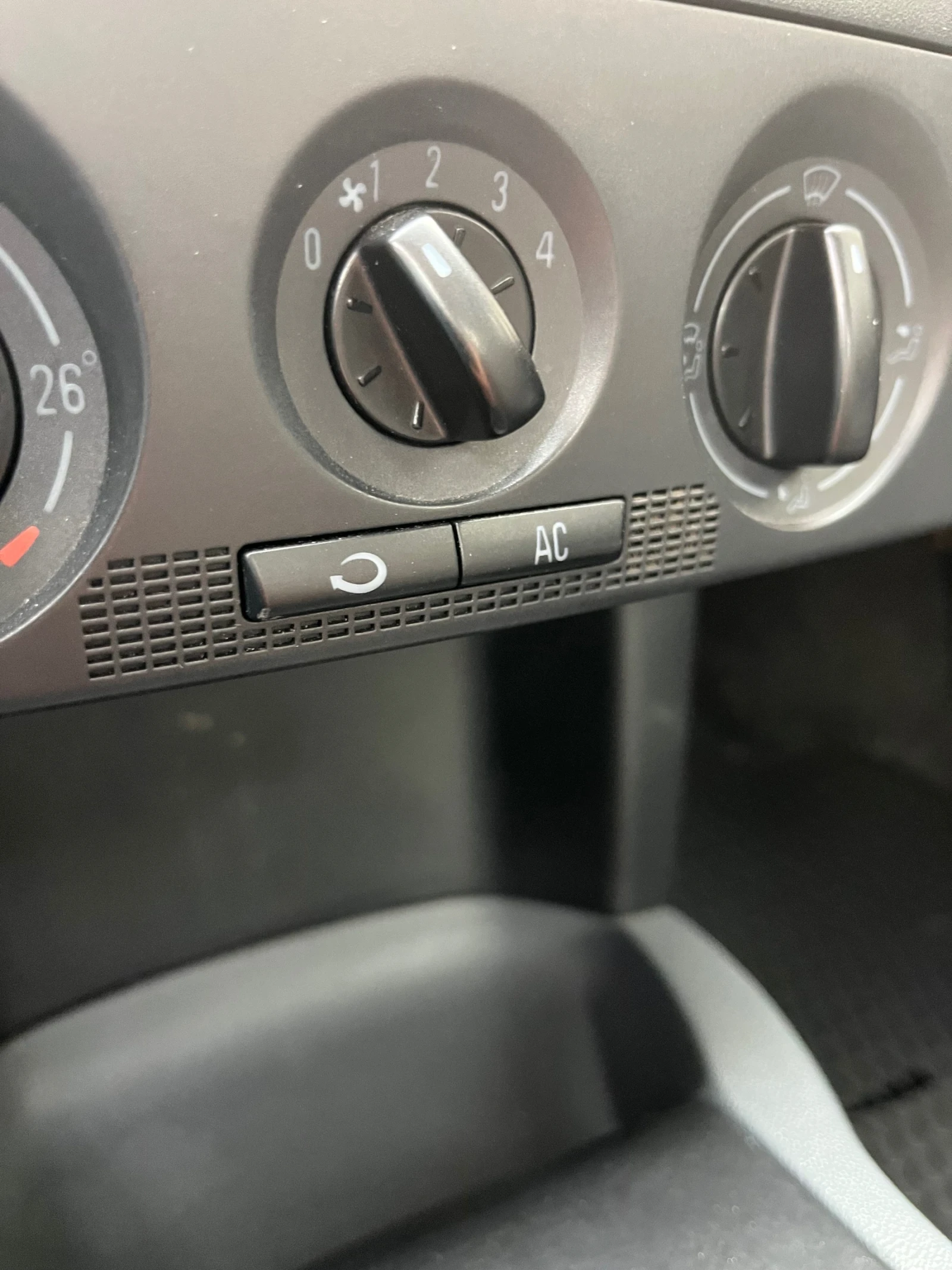 Skoda Fabia 1, 2 - изображение 8