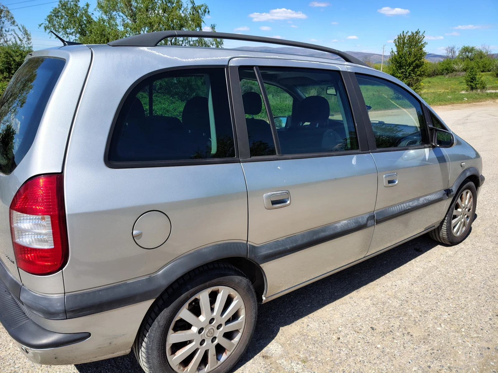 Opel Zafira Ван, снимка 5 - Автомобили и джипове - 54322948
