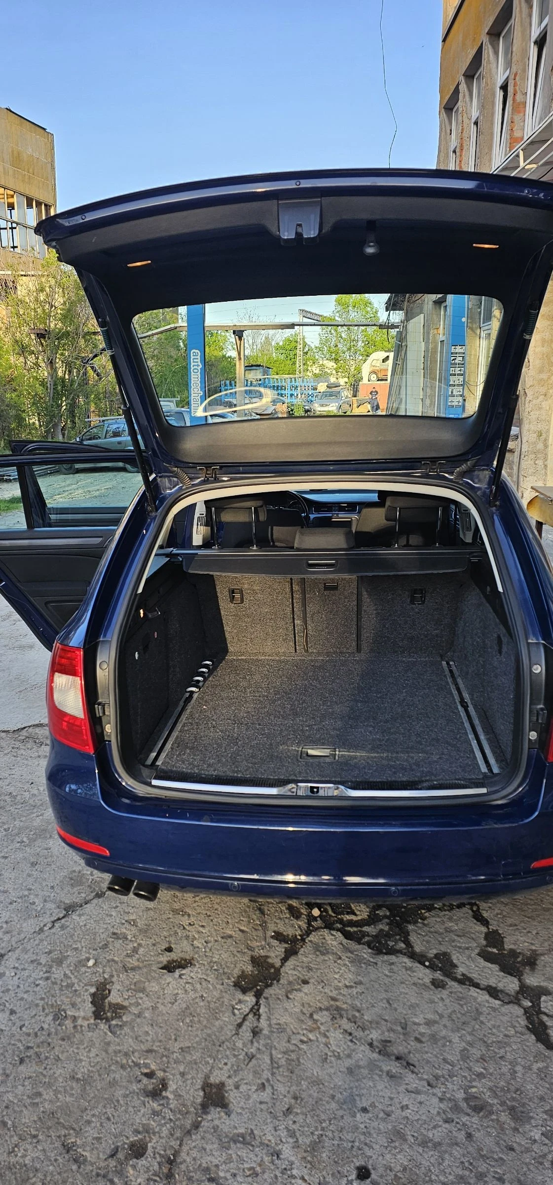 Skoda Superb Mk3, снимка 6 - Автомобили и джипове - 54402706