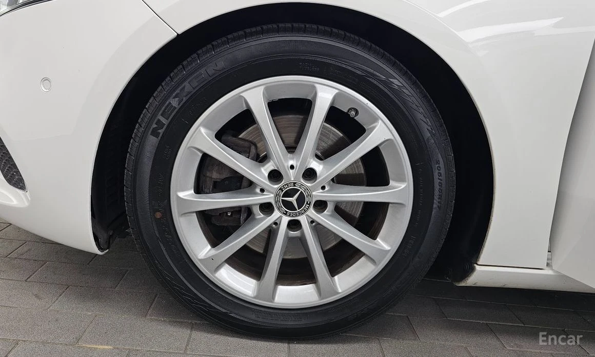 Mercedes-Benz A 220, снимка 5 - Автомобили и джипове - 55145677