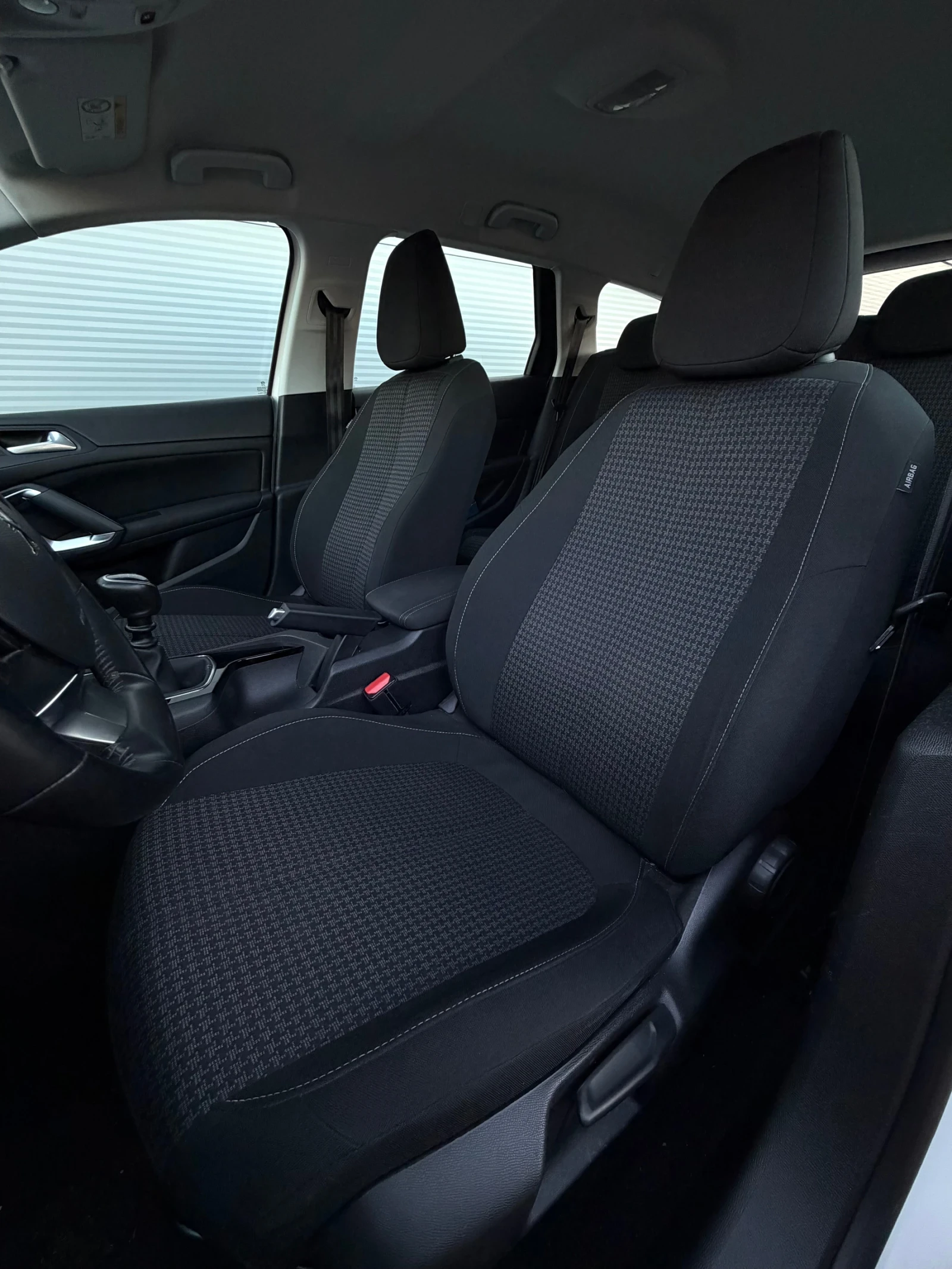 Peugeot 308 1.5 BlueHDI, снимка 14 - Автомобили и джипове - 55772059