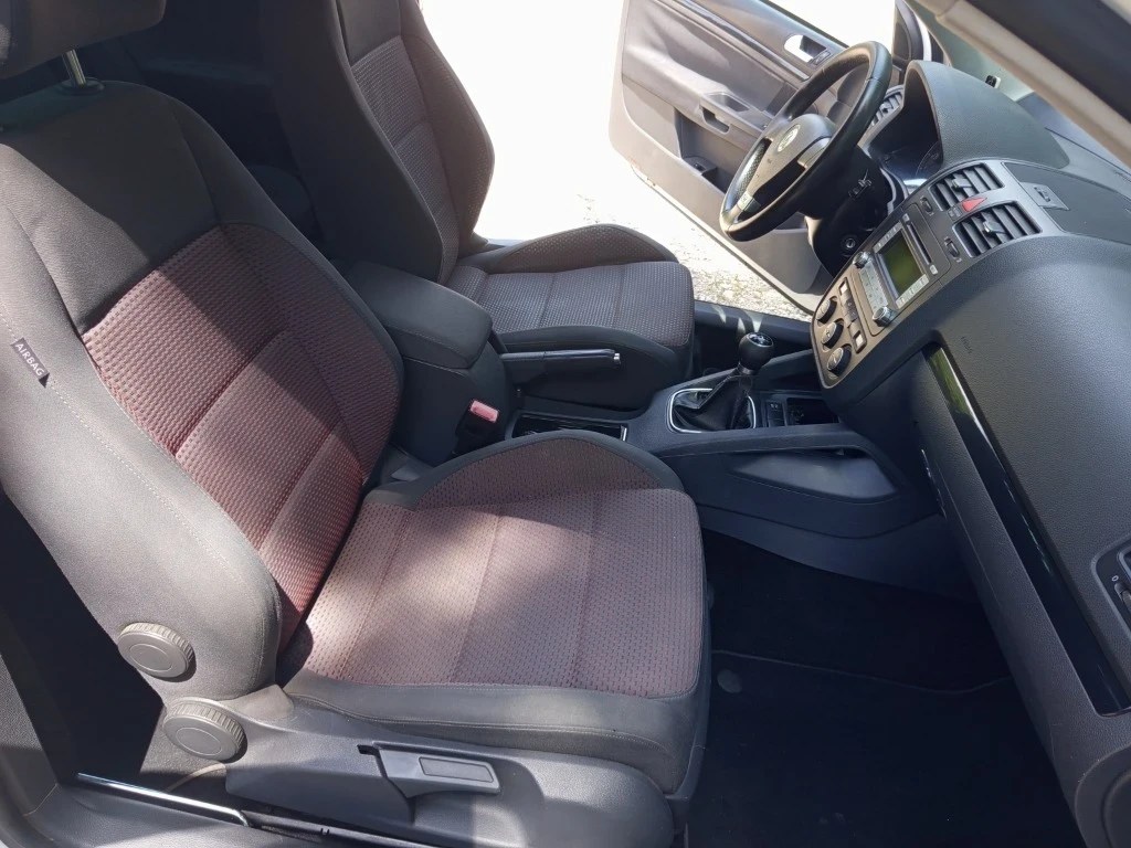 VW Golf, снимка 8 - Автомобили и джипове - 55833941