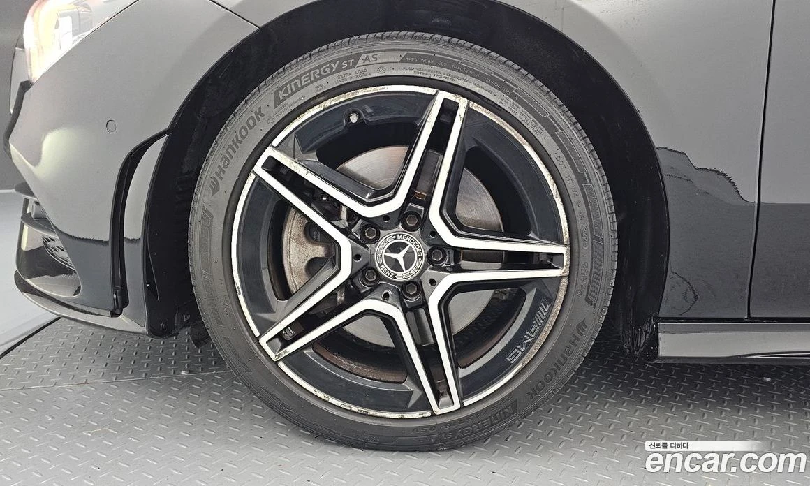 Mercedes-Benz CLA CLA250 4MATIC, снимка 5 - Автомобили и джипове - 56117162