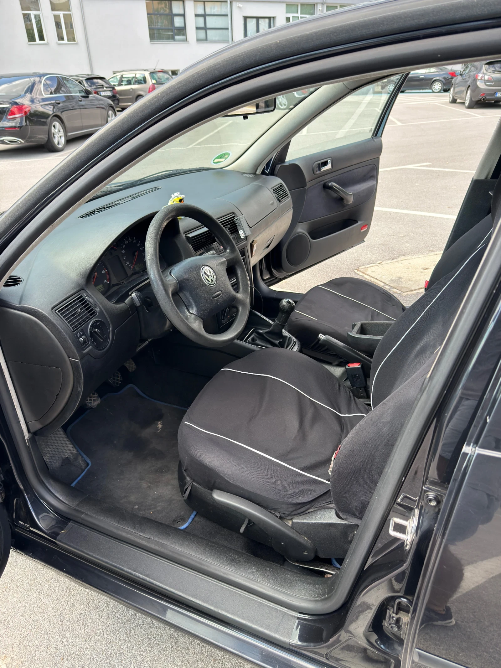 VW Golf GOLF 4 1.4 Бензин , снимка 11 - Автомобили и джипове - 56359107