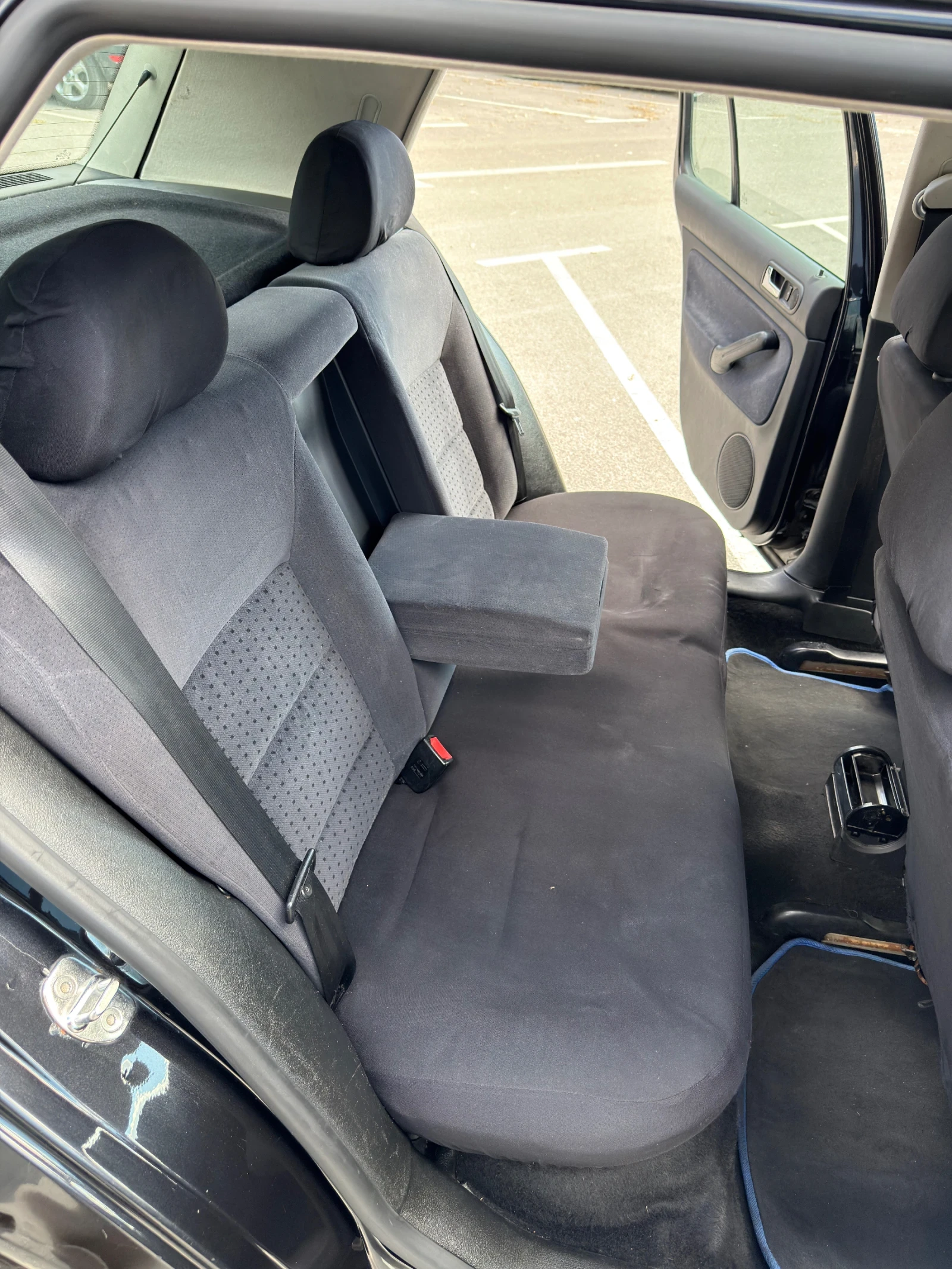 VW Golf GOLF 4 1.4 Бензин , снимка 13 - Автомобили и джипове - 56359107