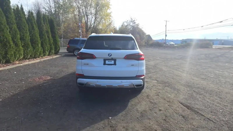 BMW X5 Driving Assistant* Carplay* KEYLESS* HEADUP, снимка 4 - Автомобили и джипове - 47824878