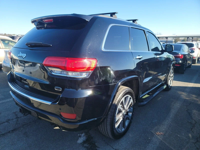 Jeep Grand cherokee OVERLAND* 5.7* V8* КОЖА* ПОДГРЕВ* CARPLAY* , снимка 2 - Автомобили и джипове - 49505762