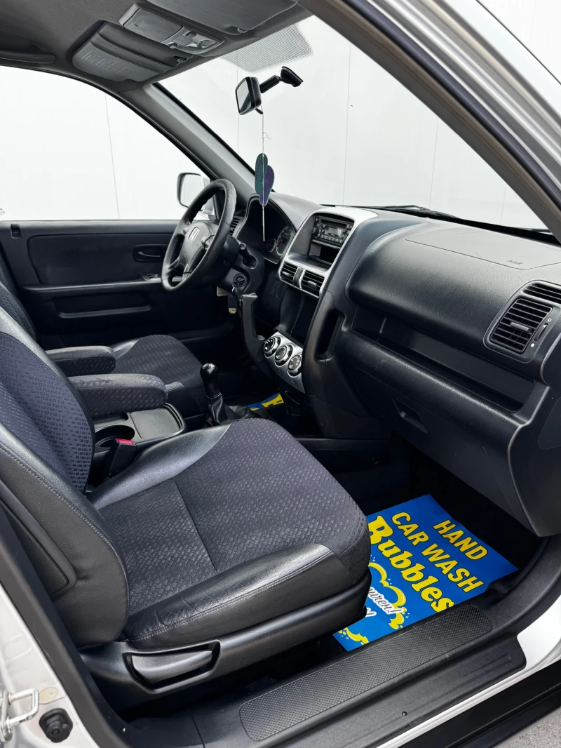 Honda Cr-v 2.0I-VTEC 4x4 Klimatron, снимка 6 - Автомобили и джипове - 49631103